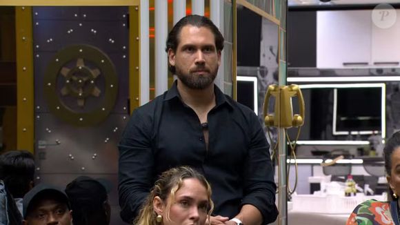 Brigido foi eliminado com 'BBB 26' com 77,88% dos votos. Agora o reality show conta com 19 participantes