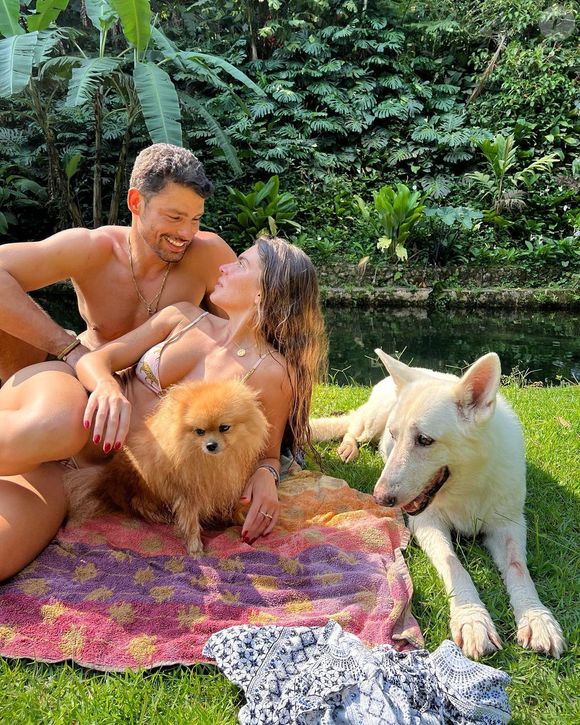 Mariana Goldfarb nunca citou nomes diretamente, mas, desde que se divorciou de Cauã Reymond, usa as redes sociais para alertar outras mulheres sobre relacionamentos abusivos