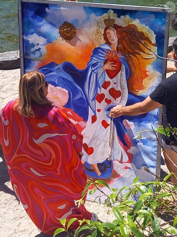 Principal pilar das obras de Christina Oiticica é o fato de seus trabalhos serem modificados pelo contato com a natureza