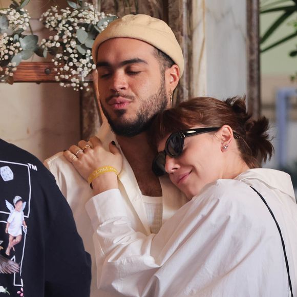 Alice Wegmann é amiga de longa data de Francisco Gil: o cantor e a atriz se conhecem desde a adolescência