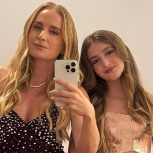 Angélica se derreteu ao mostrar a filha, Eva Huck, em uma apresentação de teatro e dança