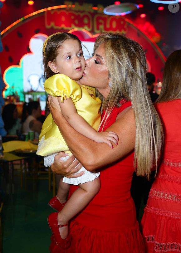Poliana Rocha é avó de Maria Flor e de Maria Alice, filhas de Virginia Fonseca com Zé Felipe