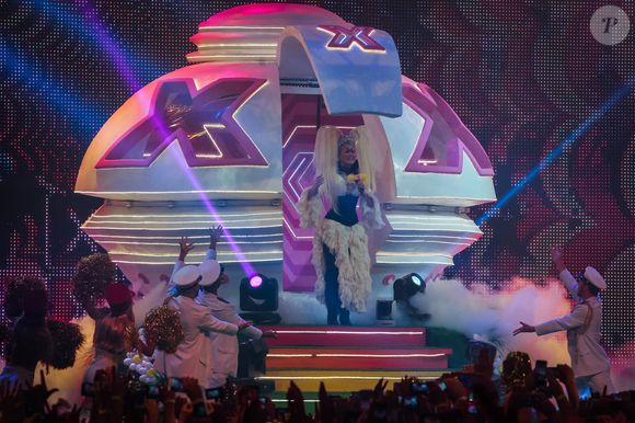 Uma década depois da conversa com César Filho, Xuxa voltou aos grandes palcos e agora prepara uma apresentação no Estádio Maracanã, no Rio de Janeiro, em 20 de dezembro. Em 2016, a loira saiu da nave no XuChá
