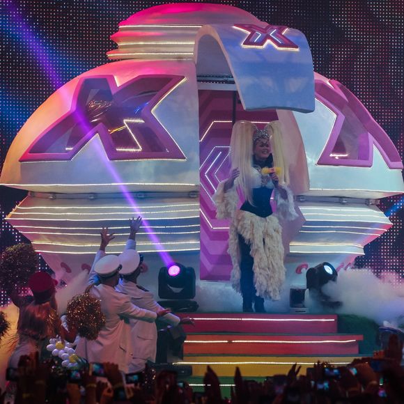Uma década depois da conversa com César Filho, Xuxa voltou aos grandes palcos e agora prepara uma apresentação no Estádio Maracanã, no Rio de Janeiro, em 20 de dezembro. Em 2016, a loira saiu da nave no XuChá
