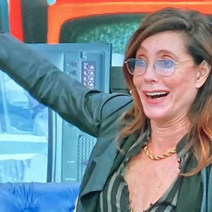 Em um bate-papo descontraído, Chris brincou sobre o fato do diretor ter se casado cerca de 9 vezes: 'Ele era vida louca'