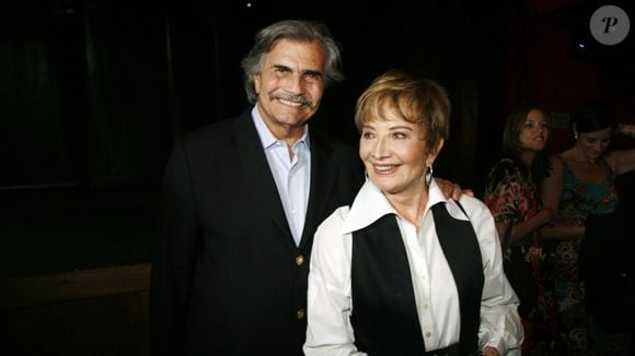 A postura da atriz, casada por anos com Tarcísio Meira, foi elogiada por internautas e colegas de profissão como exemplo de amor incondicional