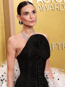 Demi Moore preocupa por aparência magra em nova aparição: o antes e depois em 25 fotos da atriz ao longo de 63 anos