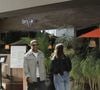 Os looks oversized de Sophie Charlotte e Xamã viraram assunto entre fãs durante passeio no Rio