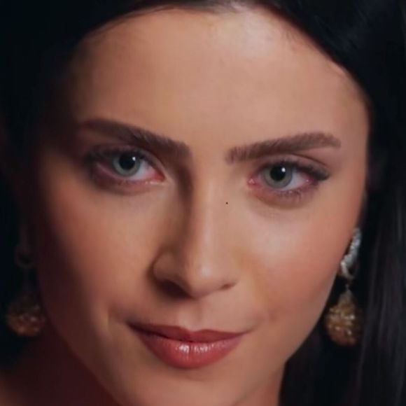 Jade Picon ganha elogios como a vilã Soraia de 'Tudo por uma segunda chance', primeira novela vertical da Globo