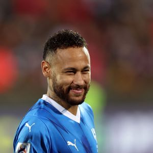 Neymar se tornou pai pela 4ª vez em julho de 2025 com o nascimento de Mel, irmã de Davi Lucca (agosto de 2011), Mavie (outubro de 2023) e Helena (julho de 2024)