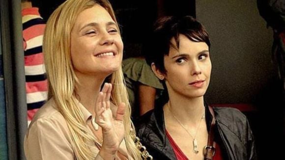 Primeiro encontro de Nina e Carminha em 'Avenida Brasil' será inesquecível! Vingança cruel começa com entrada na mansão de Tufão