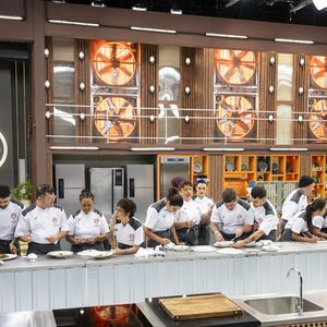 ‘MasterChef Profissionais 2026’ reúne nove veteranos e nove estreantes na disputa pelo prêmio de R$ 300 mil e pelo título da sexta temporada