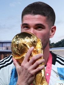 Nem Messi, nem Maradona: jogador argentino convocado para a Copa 2026 e noivo de ex-atriz da Disney ostenta mansão em terreno de 2.660 m² com cinema, jacuzzi, sala de festas e piscina infinita, avaliada em R$ 35 milhões
