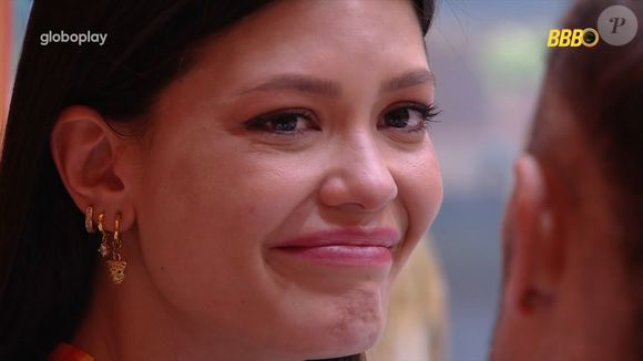 Vitória Strada se emociona com liderança no 'BBB 25'
