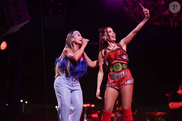 Simone Mendes foi uma das convidadas do Ensaios da Anitta, em Fortaleza, neste domingo, 12 de janeiro de 2025