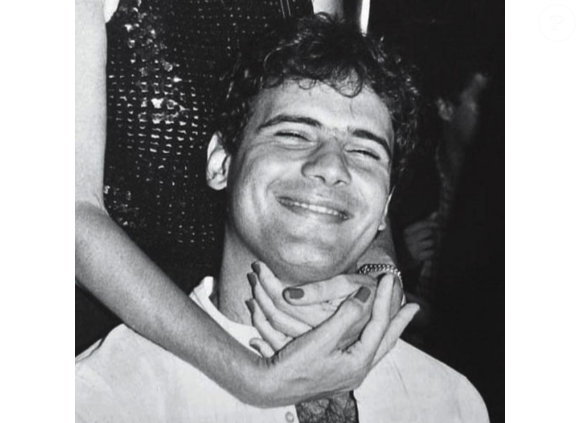 Cazuza ‘era muito inteligente e nós competíamos sobre quem lia o livro mais proibido’, contou Pedro Bial em entrevista ao extinto programa ‘Estrelas’