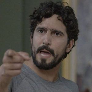 Amigo de Renato Góes, o Ivan de 'Vale Tudo', acusa o ator de interná-lo à força