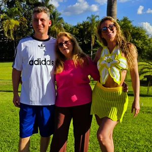 Lívia Andrade mandou mensagens de despedida para a mãe e o irmão