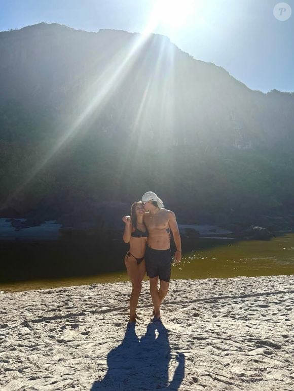 Isadora Cruz, Agrado da novela 'Coração Acelerado', e Lucas Pinheiro são namorados