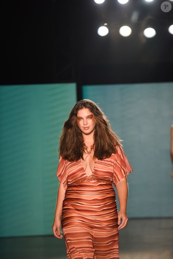 Cabelo com volume: Megaderme Duo, um sistema de radiofrequência microagulhada, é aposta de um dos médicos consultados