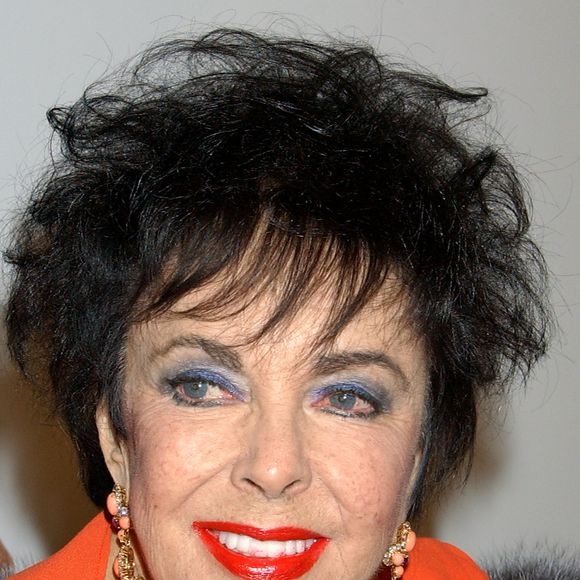 Elizabeth Taylor foi um dos nomes mais buscados nesta semana. O motivo? Taylor Swift deu o nome da icônica atriz a uma das faixas de seu novo álbum