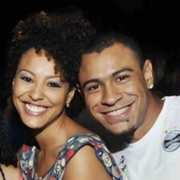 Irmão de Sheron Menezzes foi preso por tráfico de drogas em dezembro de 2022. A informação foi reportada por Leo Dias, na época, colunista do portal Metrópoles