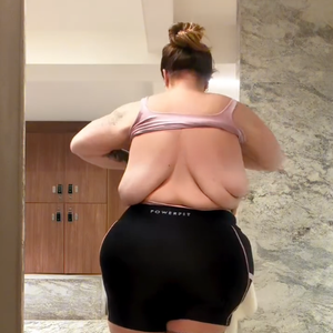 Thais Carla já revelou que pretende fazer a cirurgia de remoção do excesso de pele, mas não entregou quando