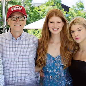 Bill Gates, a ex-mulher Melinda French e os três filhos: Jennifer, Rory e Phoebe