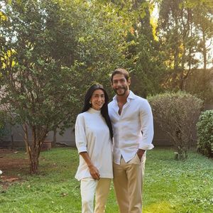 Michelle Barros e Shia Phoenix anunciam gravidez após romance em A Fazenda 17