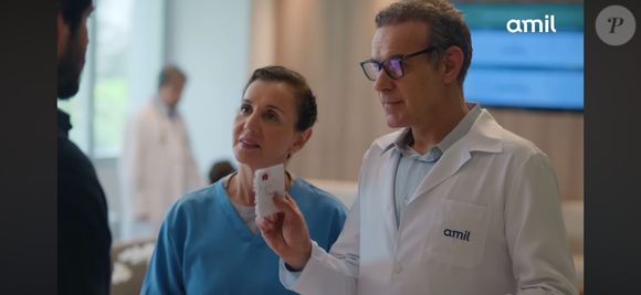 Médico e enfermeira da Amil foram essenciais no comercial para que cartinha da neta fosse lida