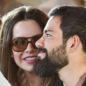 Sandy levou o namorado, o médico Pedro Andrade, ao show de Chitãozinho & Xororó