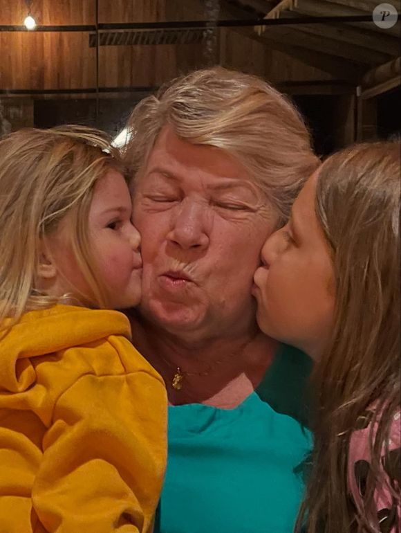 Mãe de Rodrigo Hilbert ganhou homenagem do filho famoso na web dias após sua morte: 'Descanse em paz, dona Suza! Te amo!'