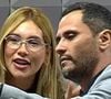 Os óculos ovais com armação de metal prateado brilhante da influenciadora ajudaram a construir uma narrativa de "juventude, afeto e suposta inocência"