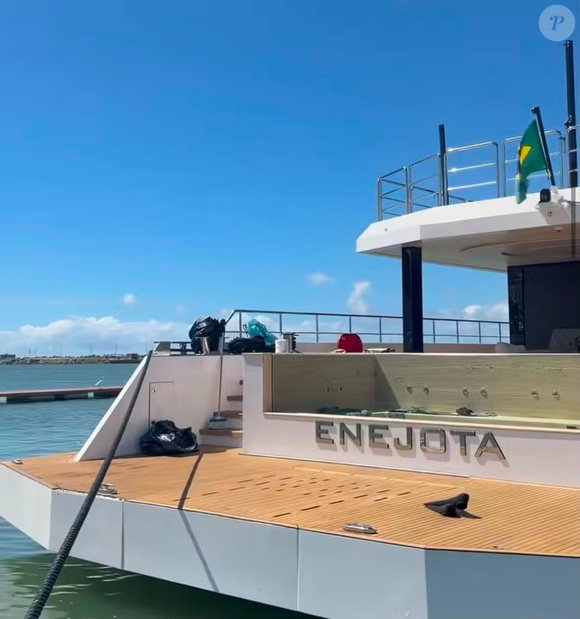 O patrimônio de Neymar ganhou um novo destaque. Avaliado em cerca de R$ 120 milhões, o Enejota reúne conforto, privacidade e uma origem inusitada que vem despertando curiosidade