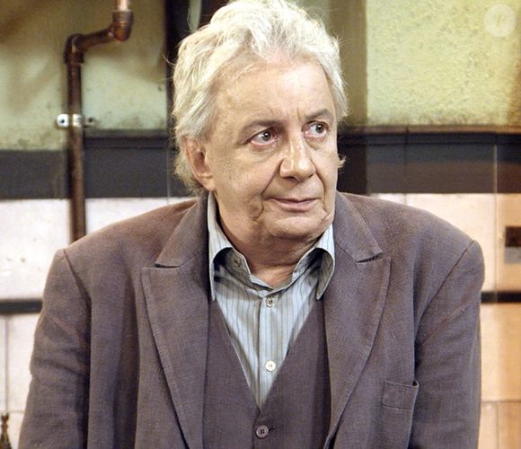 Pancrácio (Marco Nanini) foi embora da cidade, na novela 'Êta Mundo Melhor!'