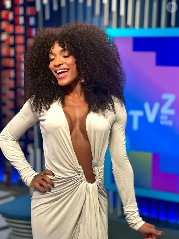 A apresentadora Patrícia Ramos foi uma das famosas que criticou a escolha de Virgínia como rainha de bateria