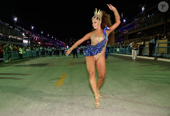 Carnaval 2025: Juliana Alves deu show de samba no pé