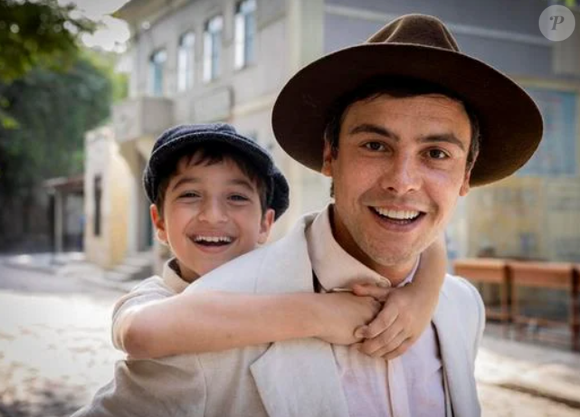 A novela ‘Garota do Momento’ chega ao fim na próxima sexta-feira (27), e ‘Êta Mundo Melhor!’ entra no ar, no próximo dia 30 de junho.