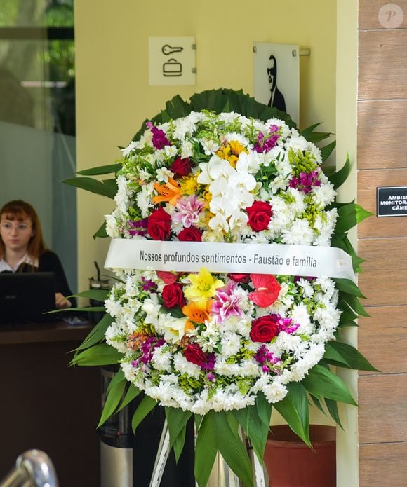Velório de Rick, parceiro de Renner em dupla sertaneja: Faustão enviou coroa de flores em nome dele e da família