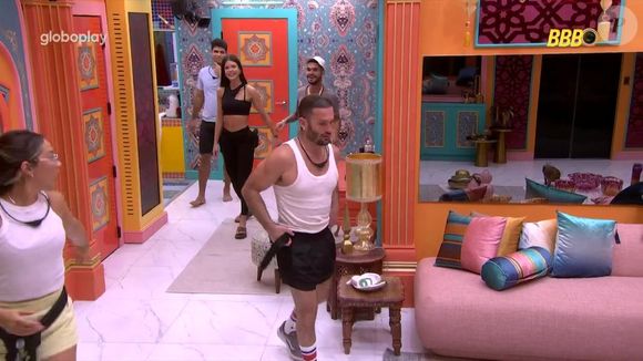 Diego Hypólito foi consolado por aliados e adversários no 'BBB 25'