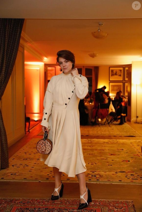 Esta foi a primeira vez que Alice Wegmann assistiu a um desfile de Semana de Moda