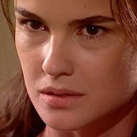 As lágrimas de Rosana: Resumo da novela 'Terra Nostra' (20 a 25/04) traz triste separação de mãe e filho, e ameaça de morte contra Giuliana