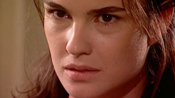 As lágrimas de Rosana: Resumo da novela 'Terra Nostra' (20 a 25/04) traz triste separação de mãe e filho, e ameaça de morte contra Giuliana