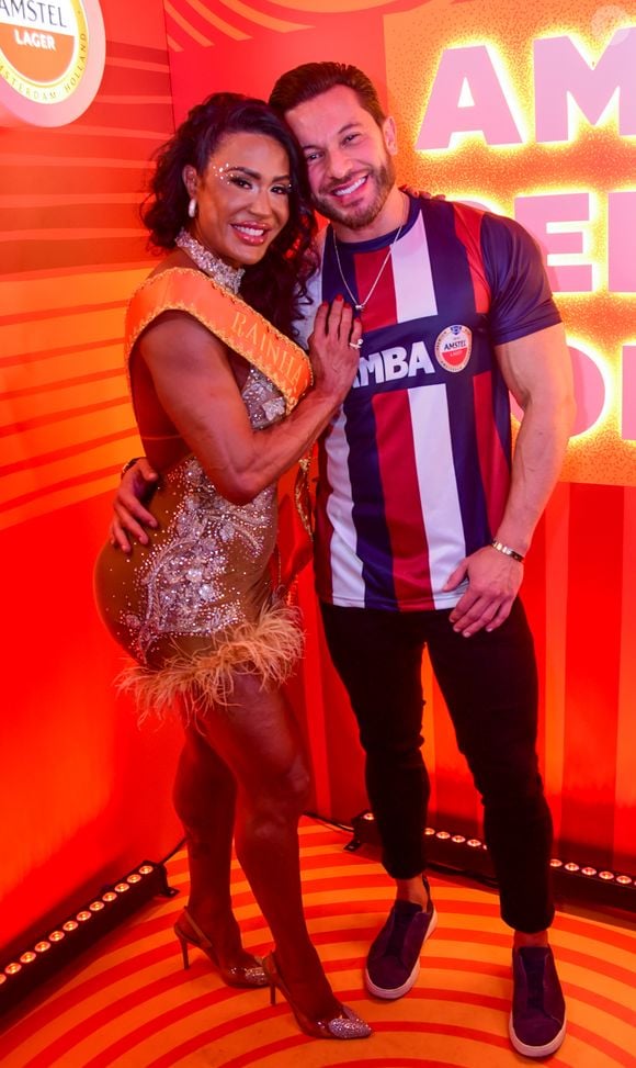 Depois de viver 16 anos ao lado de Gracyanne Barbosa, Belo agora acompanha a ex-mulher em uma nova fase: o retorno ao ‘Dança dos Famosos’