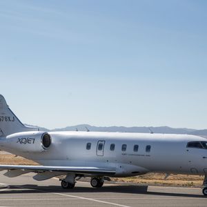 Avião do modelo Bombardier Challenger 300, mesmo utilizado por Luciano Huck, é avaliado em cerca de R$ 70 milhões e pode levar até 9 passageiros