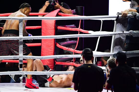 Daniel Rocha não aguentou a luta contra o rapper TZ da Coronel