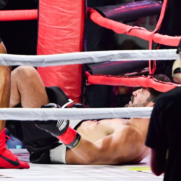 Daniel Rocha não aguentou a luta contra o rapper TZ da Coronel