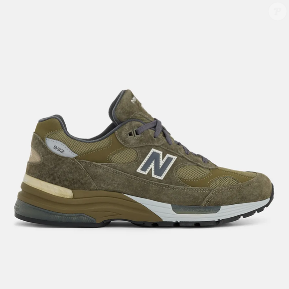 Modelo está  à venda por R$ 1.899,99 no site oficial da New Balance.