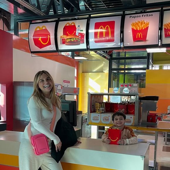 Namorada de Dudu Camargo, de 'A Fazenda 17': sexy e romântico, 20 looks estilosos da apresentadora Suyane Pessoa