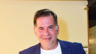 Aos 51 anos, Leandro Hassum exibe corpo musculoso após dieta para emagrecer: 'Meta alcançada'. Veja antes e depois!